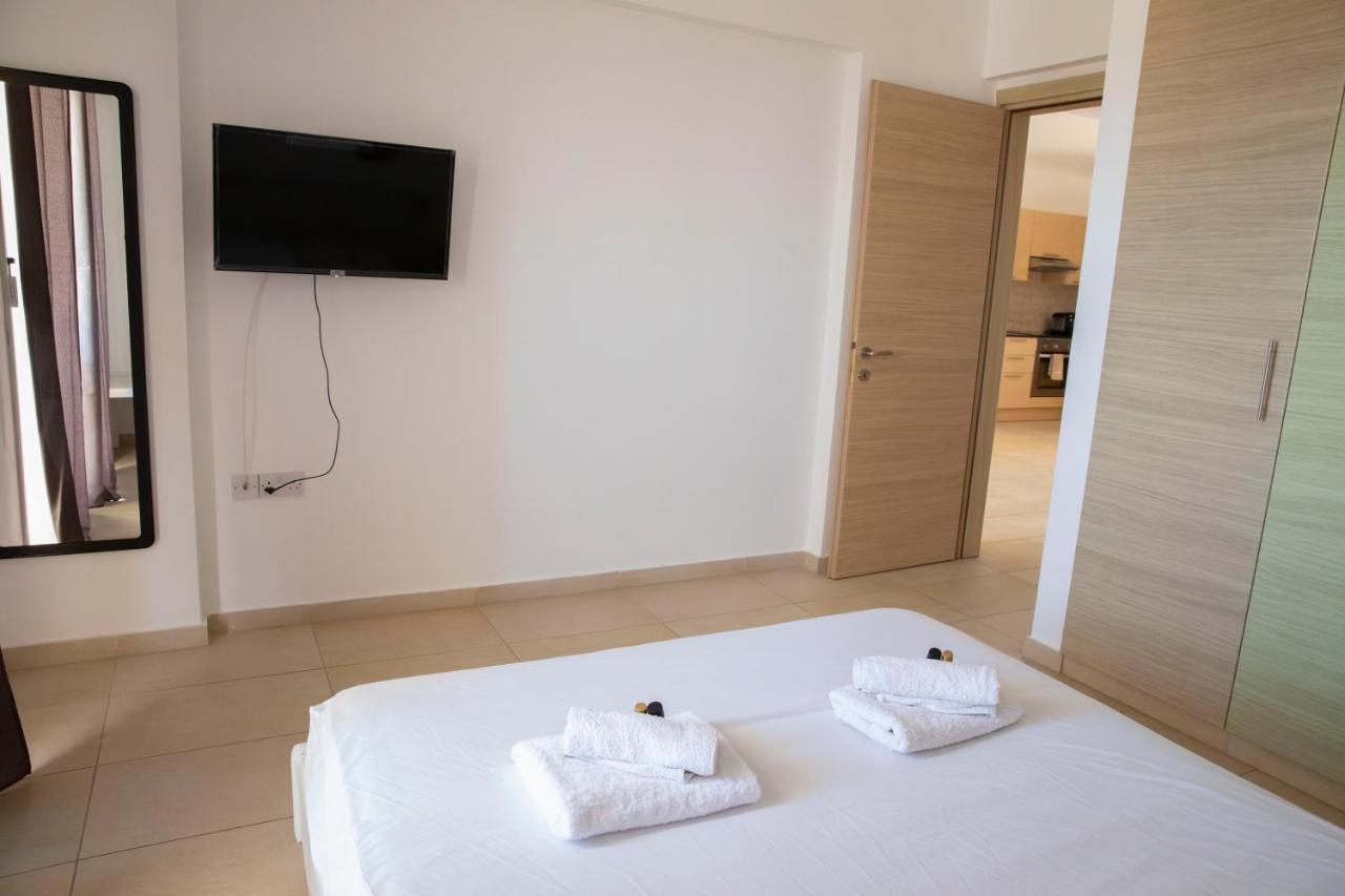 Marcelia Napa Suite Ayia Napa Bagian luar foto